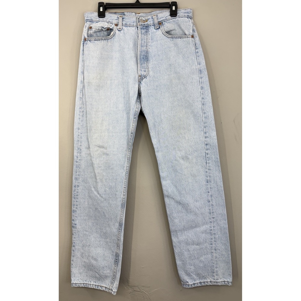 Vtg Levi's 501 Jeans Men's Fits 32x30.5 Light Wash Made In USA (tagged 34x32)